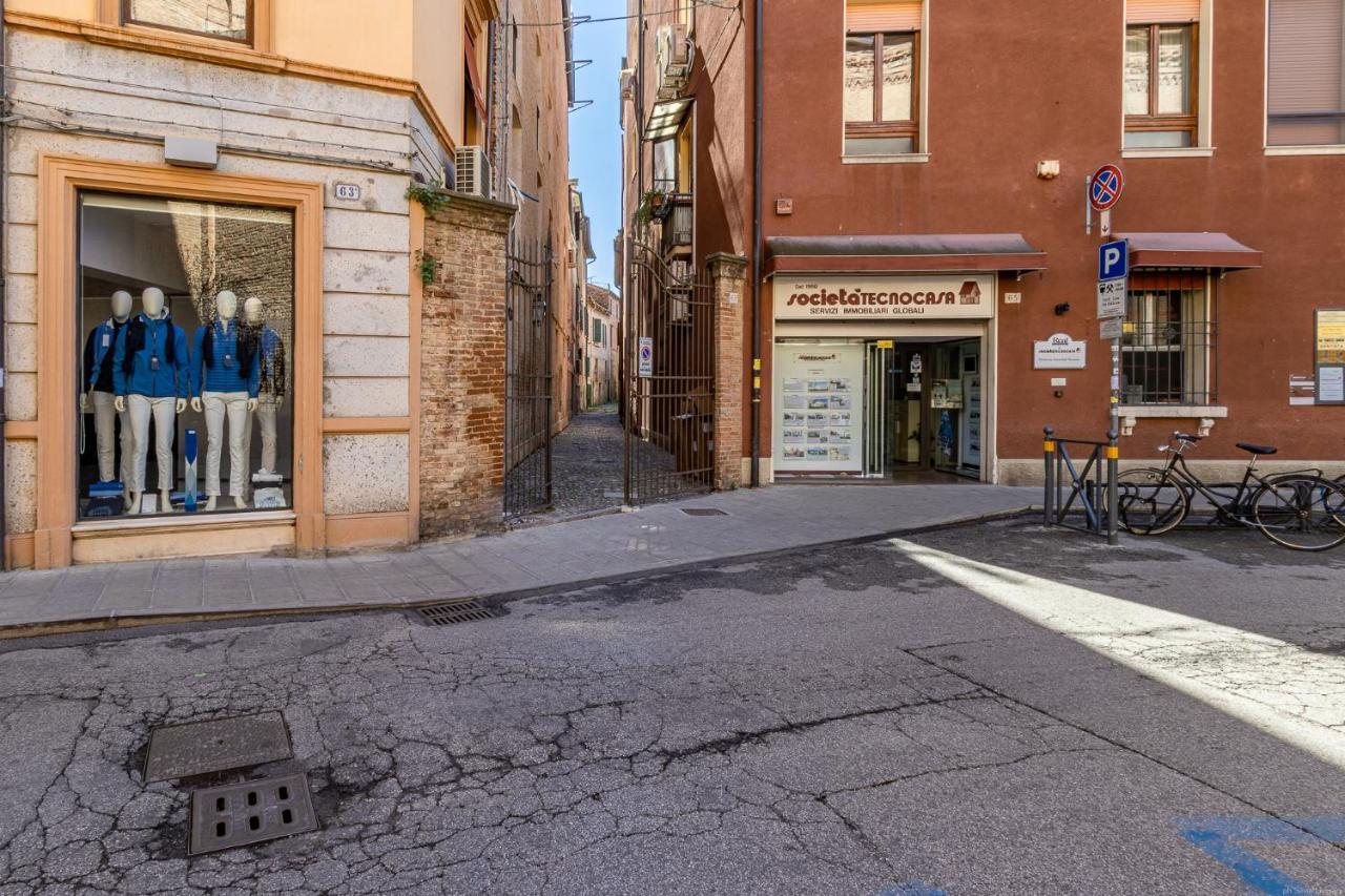 Vicolo Dei Duelli Industrial Apartment Ferrara